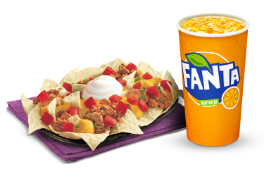 Nachos Supreme + Bebida 16 oz